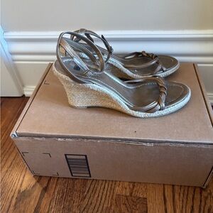 Carole little Elegant Gold Wedge Sandals 6 1/2